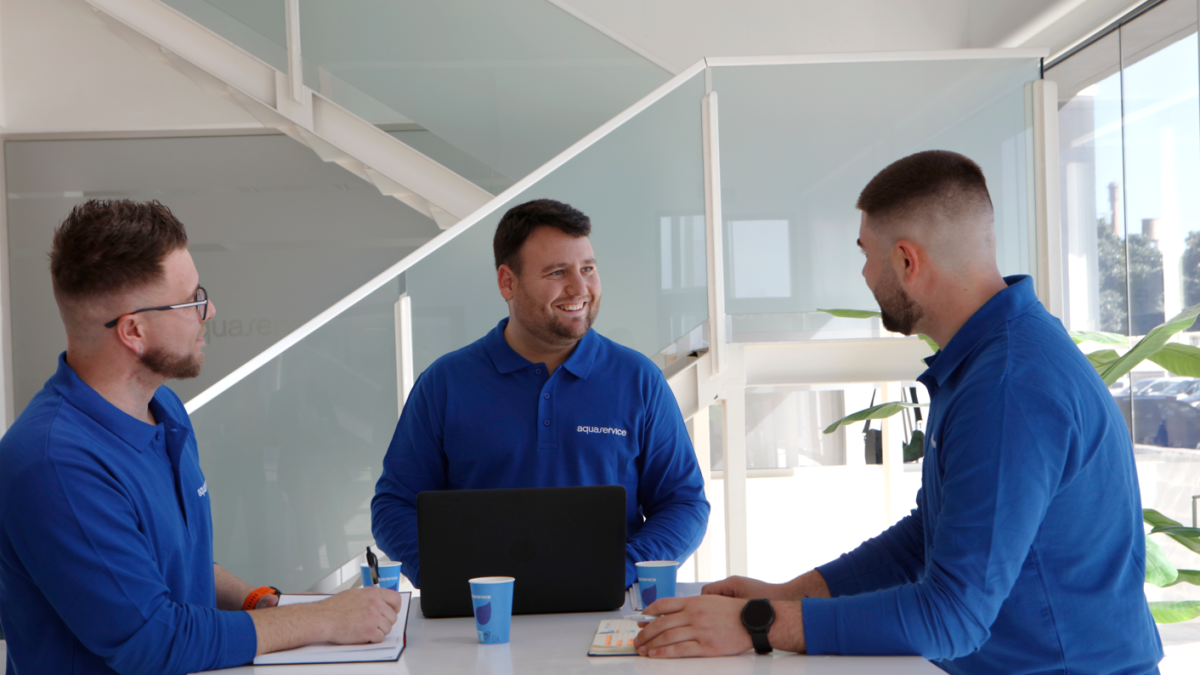 Equipo comercial de Aquaservice.