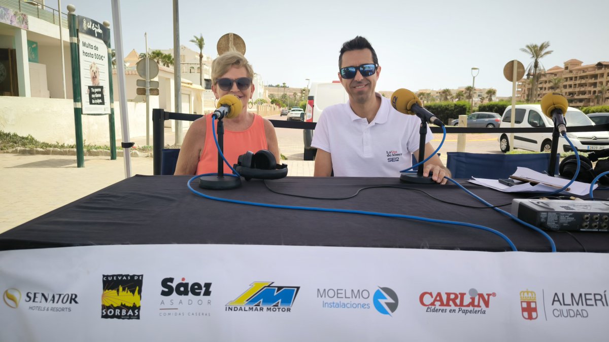 Christine Grob junto a Fran García momentos previos a la entrevista. | BEGO CÁNOVAS