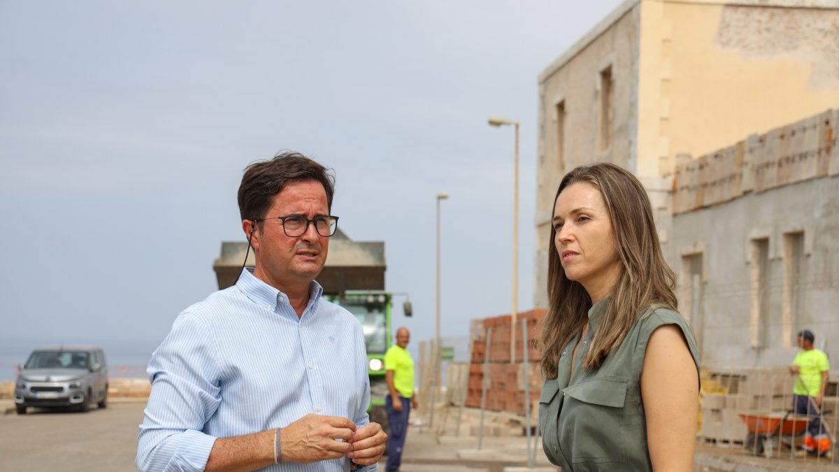 Francisco Cara durante la visita al entorno del castillo de Guardias Viejas