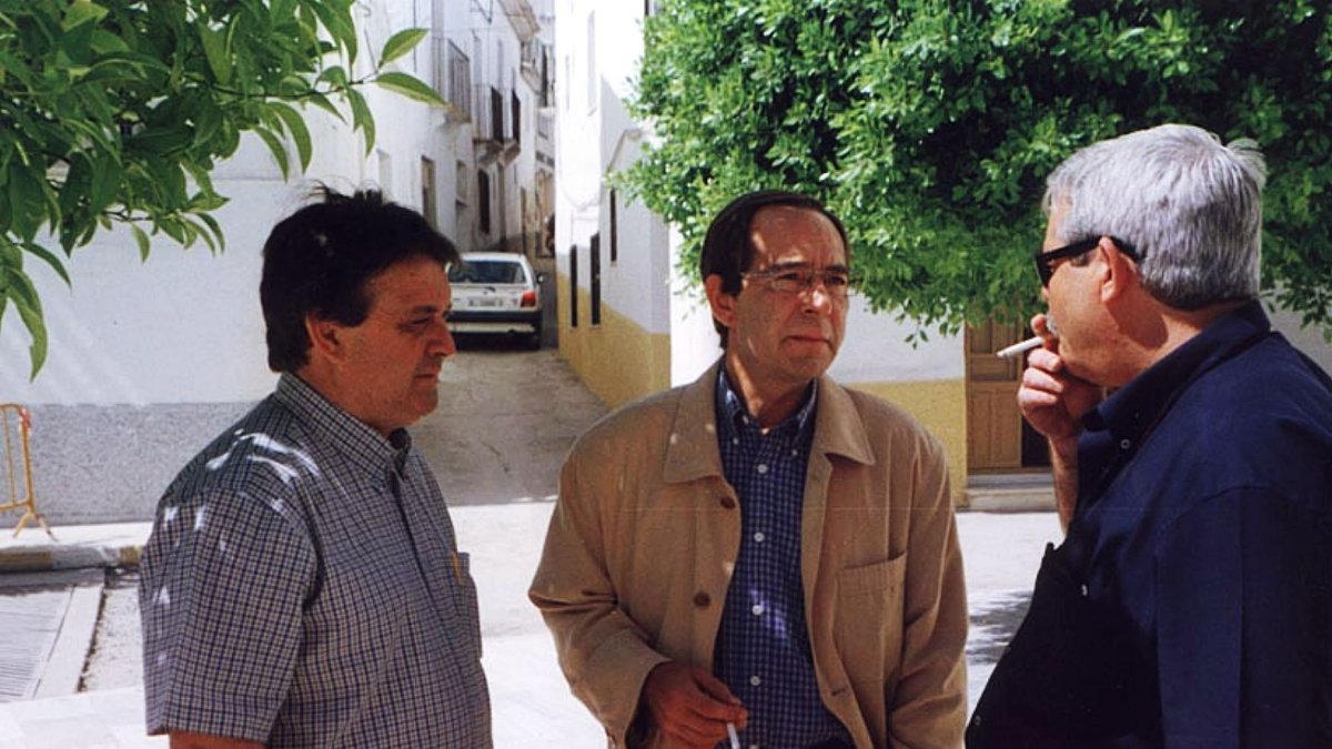 Juan Rojas con Santiago Martínez Cabrejas y Luis Caparrós.