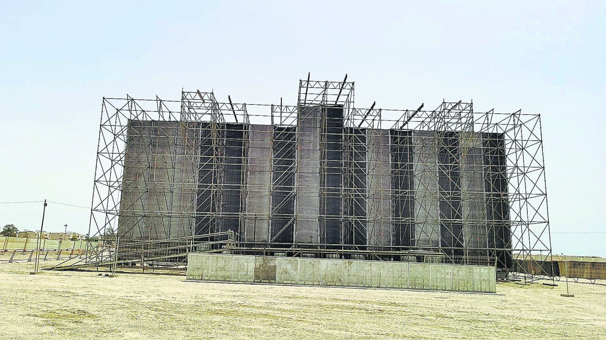 Montaje del escenario del Dreambeach Festival.