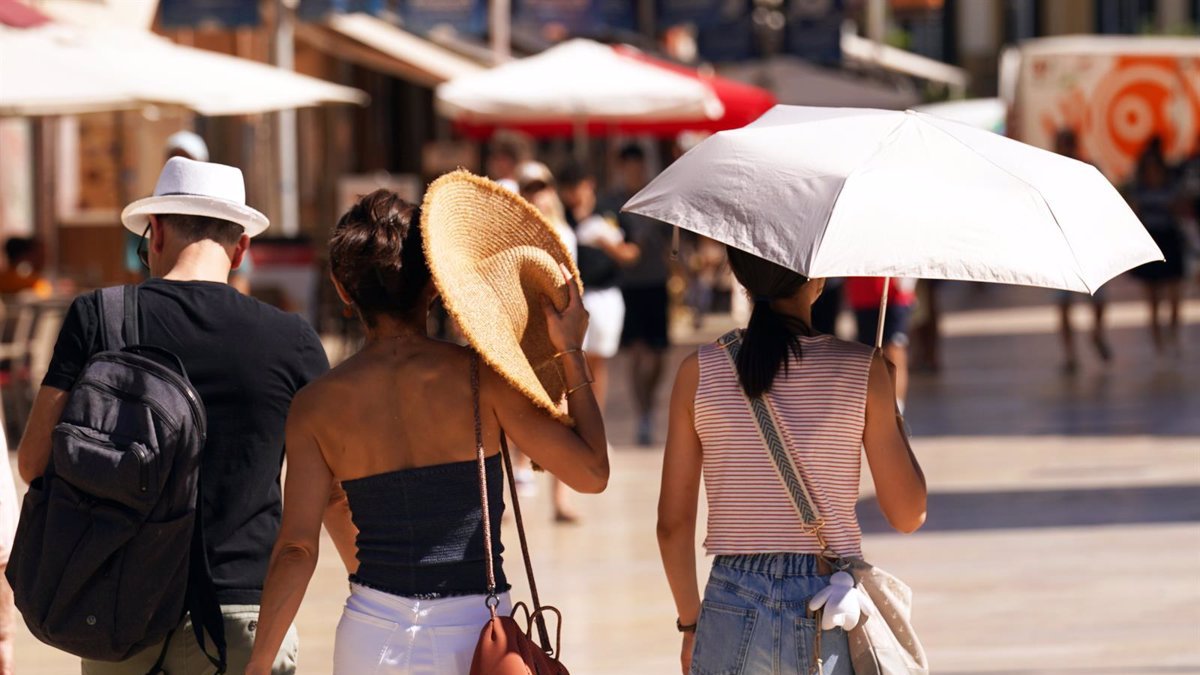 Llega una nueva ola de calor a la provincia de Almería.