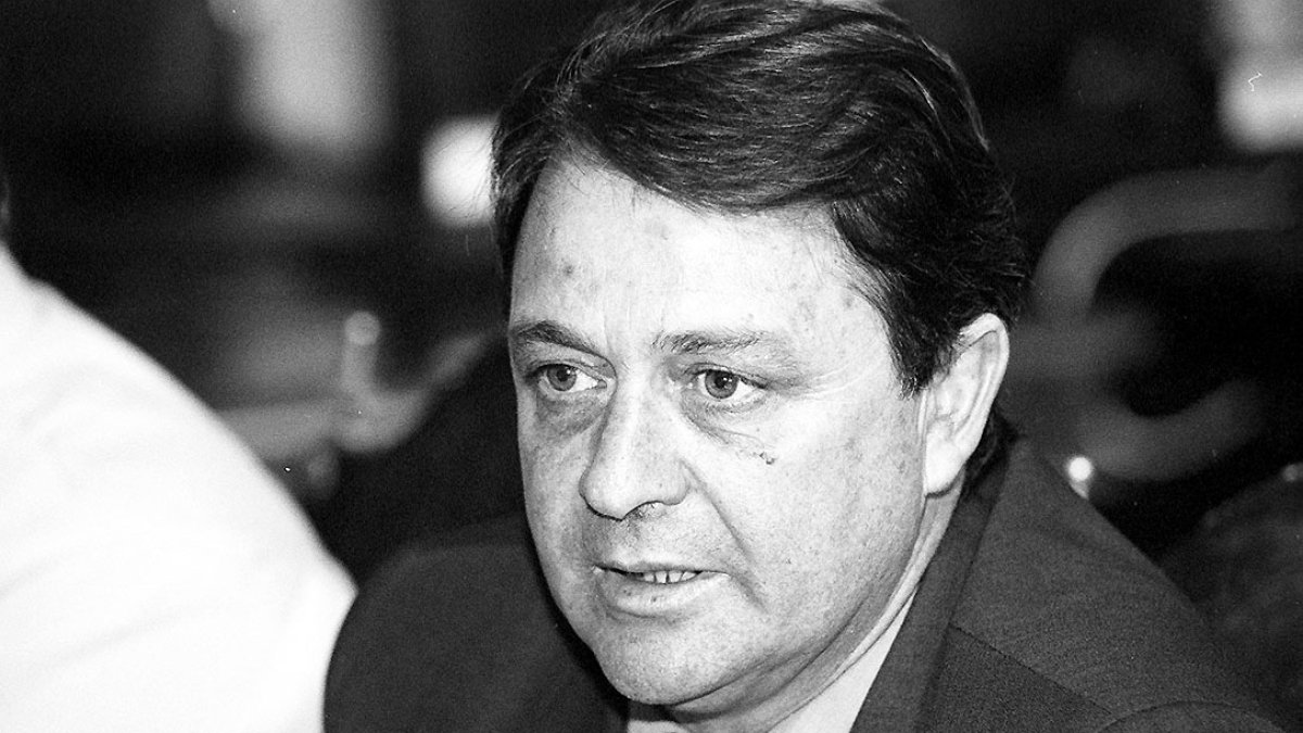 Murió el 14 de agosto de 2000 de un infarto.