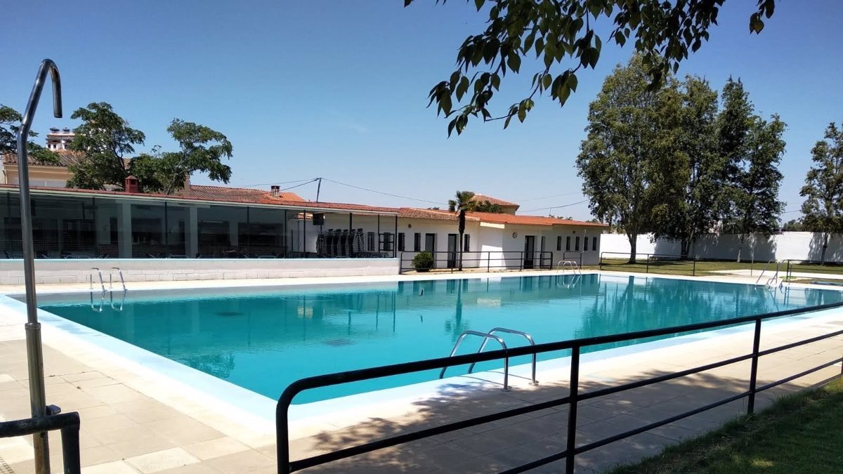 Una piscina en una imagen de archivo.