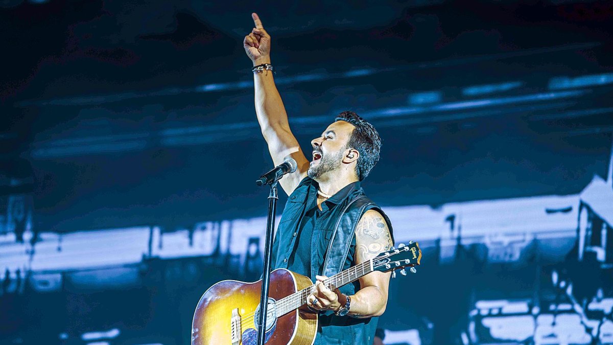 Luis Fonsi durante su concierto en Almería. Foto: G. N. Yacuzzi.