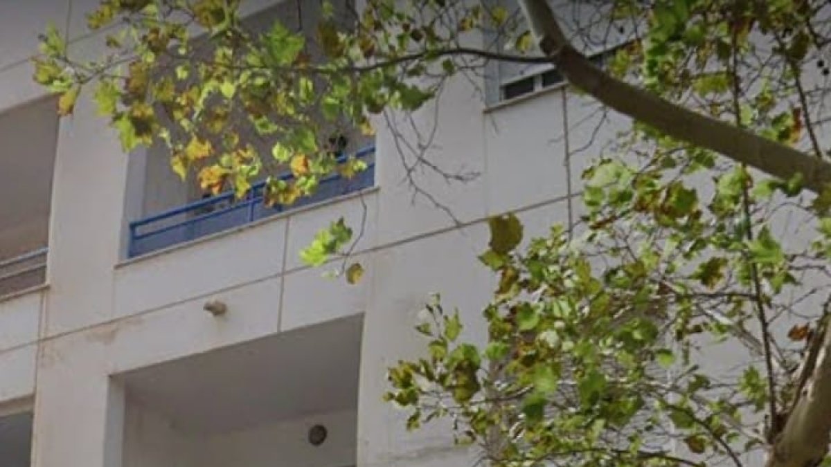 Los futbolistas del club celeste pasaron por la vivienda de Fernando.