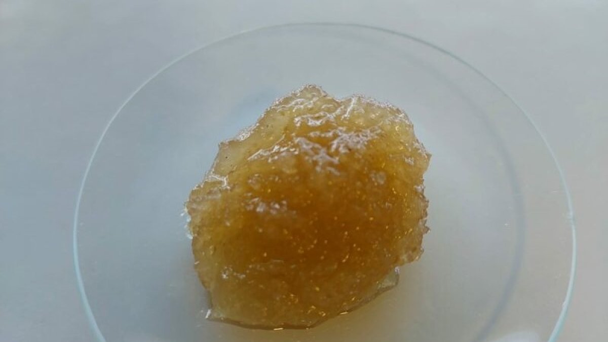 Dispersión formulada con pasta de celulosa de trigo modificada y aceite de ricino apta para aplicaciones lubricantes