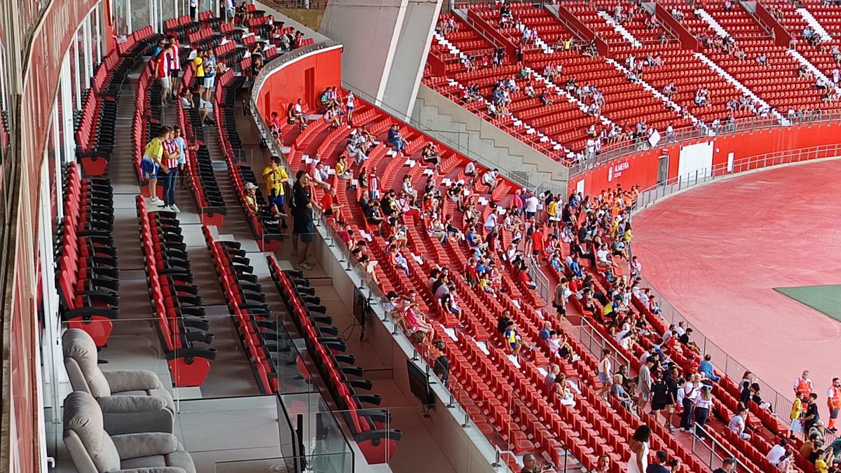 La zona de los palcos VIP en el partido frente al Al-Nassr que se disputó el pasado 8 de agosto.