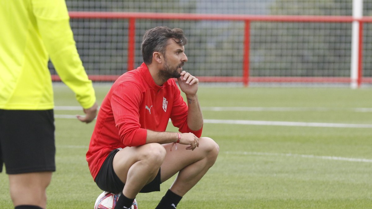 Rubén Albés, entrenador del Sporting.