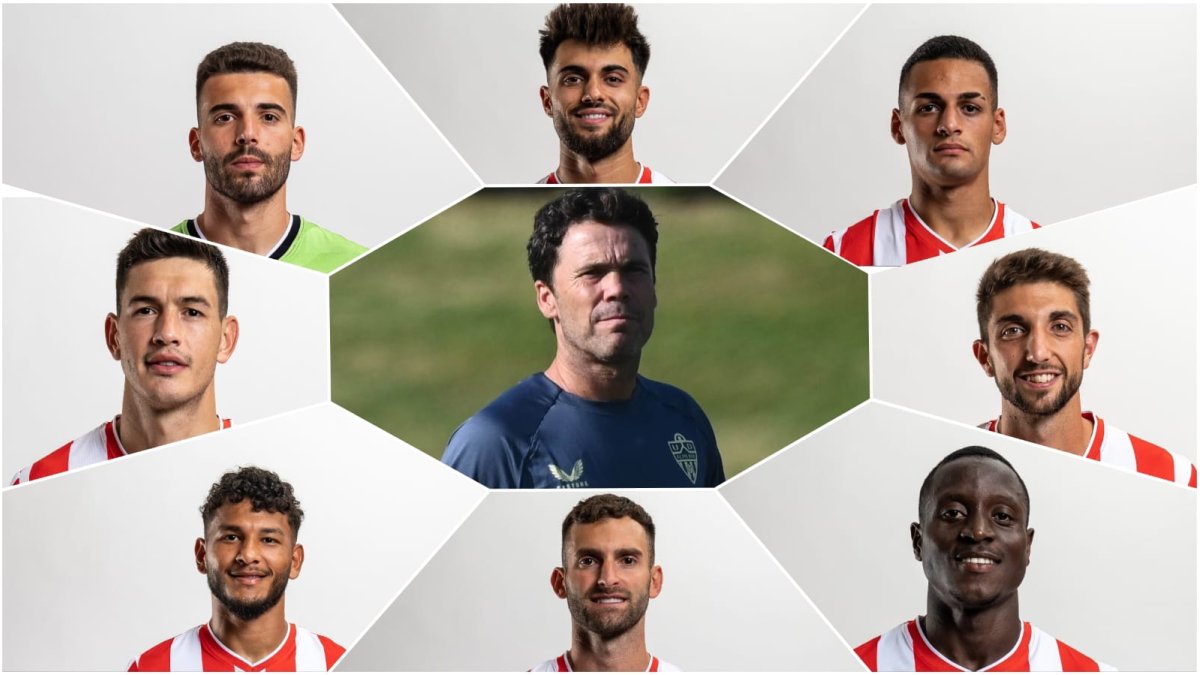 Parte del álbum de cromos del Almería hasta el mercado de invierno.