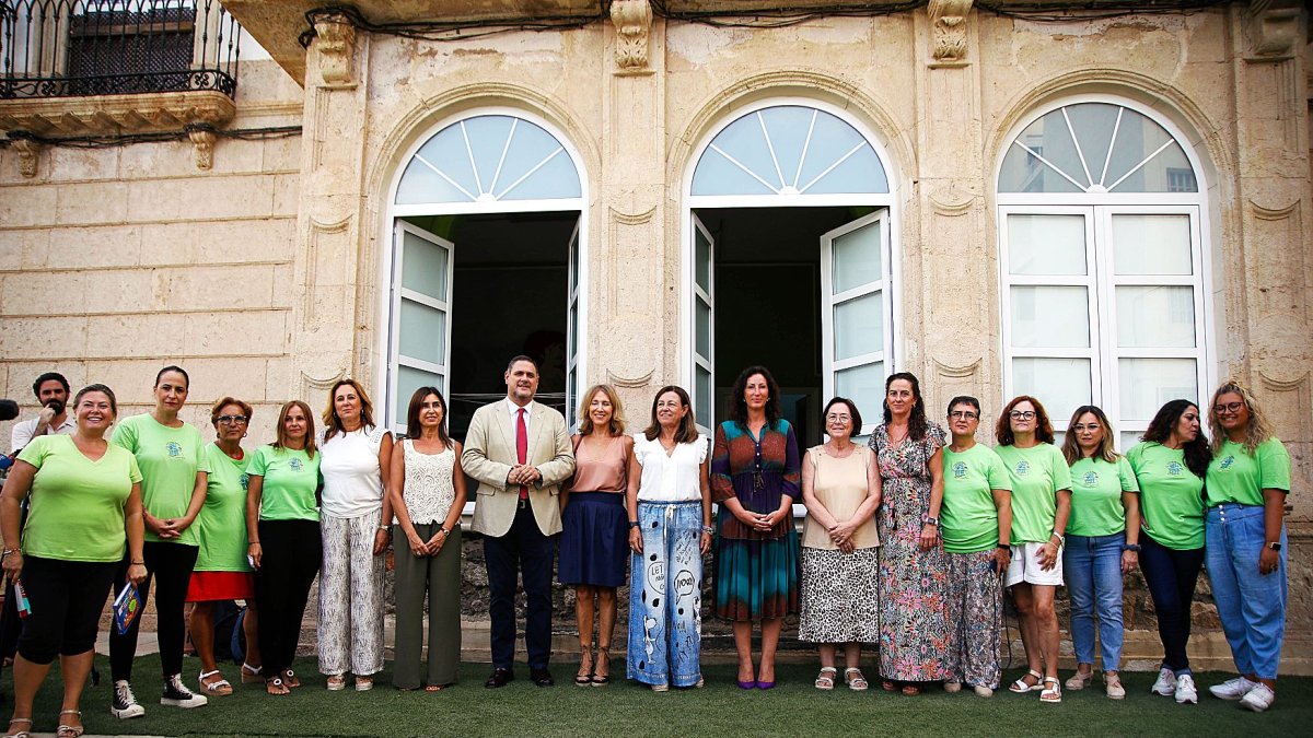 La consejera de Desarrollo Educativo y FP, María del Carmen Castillo, inaugura el curso escolar del primer ciclo de infantil.