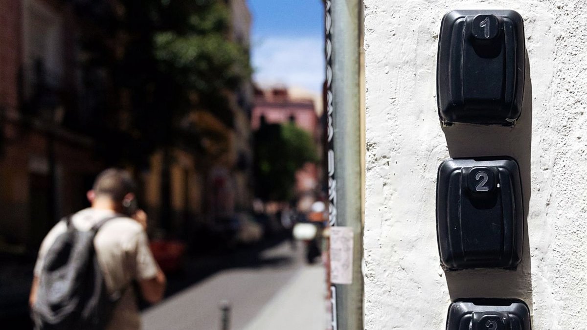 Caja de seguridad para las llaves de un piso de alquiler turístico.