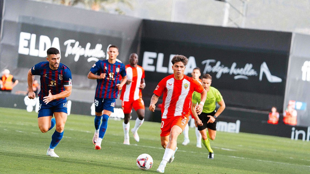 Nico Melamed lleva dos partidos desaparecido en combate.