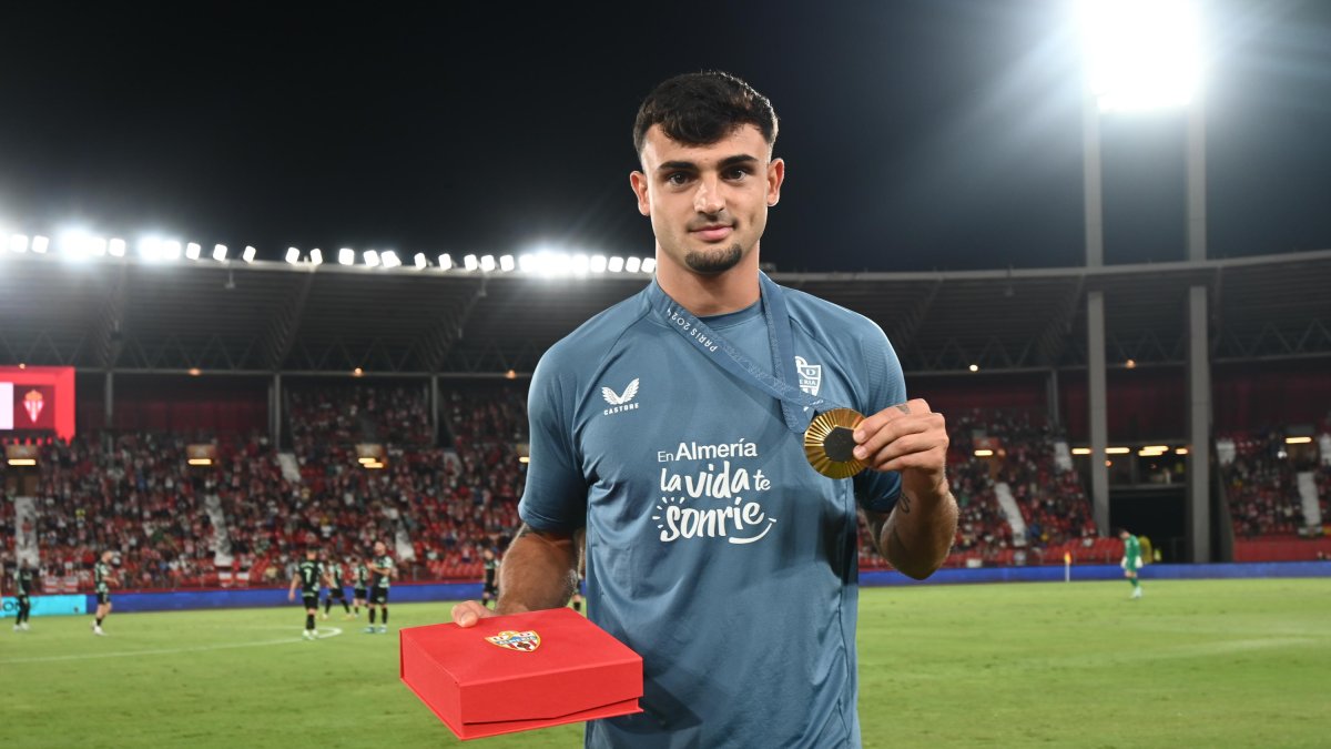 Marc Pubill, con el oro olímpico de París 2024.