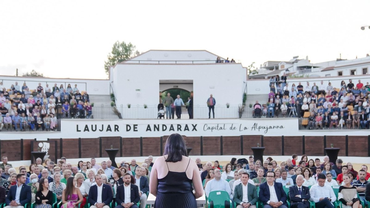 El acto de inauguración de la plaza de toros de Laujar de Andarax.
