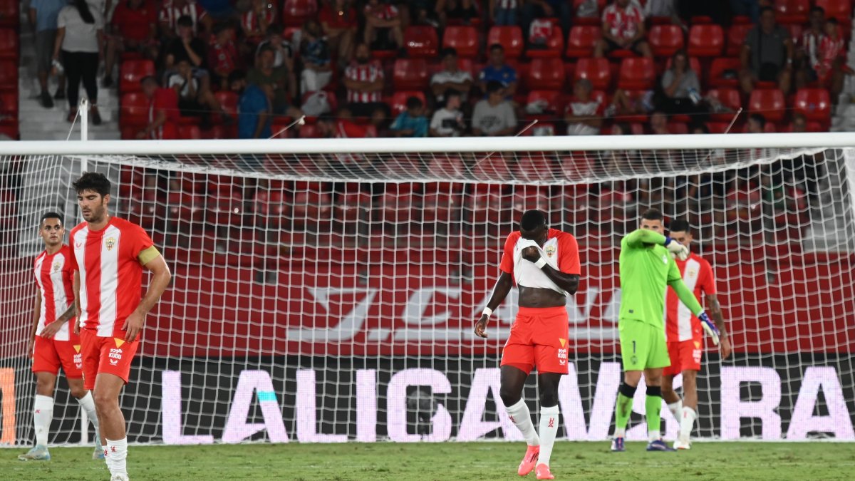 Los jugadores del Almería corrían más las tres jornadas con el mercado abierto.