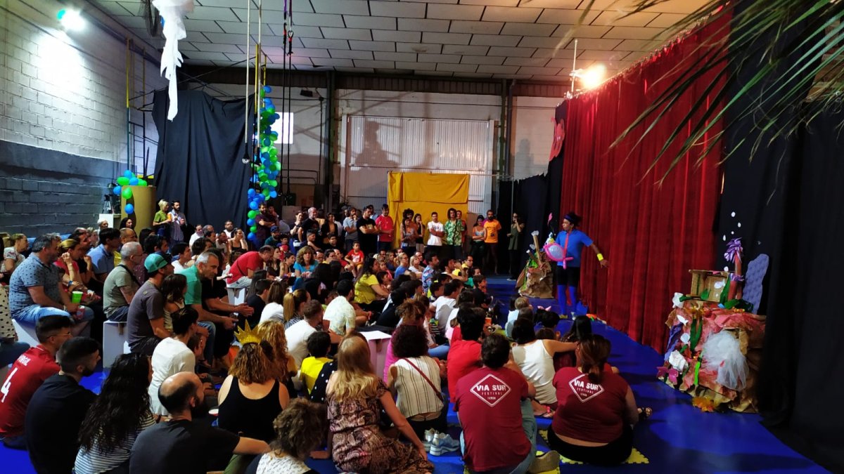 Actividades para las familias en Funámbola, la escuela de circo en Almería.