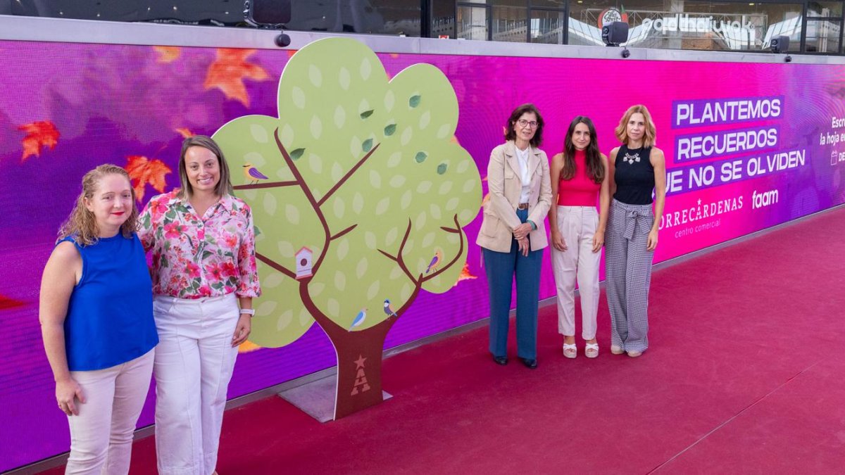 Presentación en el Centro Comercial Torrecárdenas.