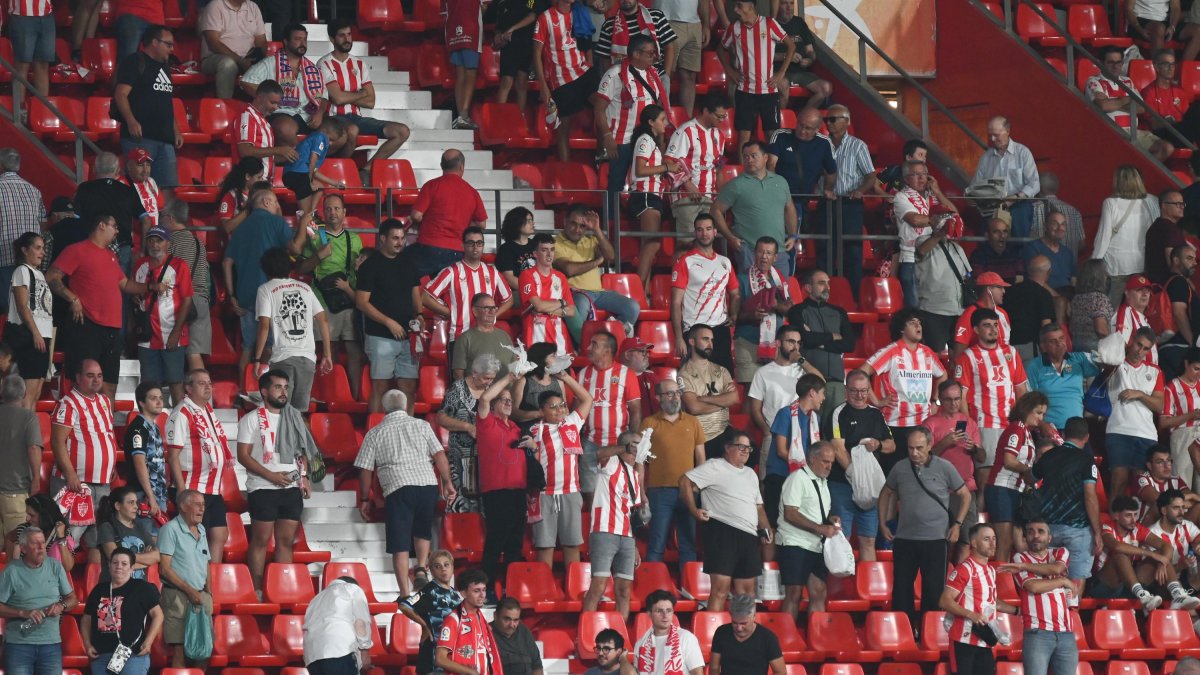 La imagen de la tristeza del Mediterráneo con la dolorosa derrota contra el Castellón por 2-5.