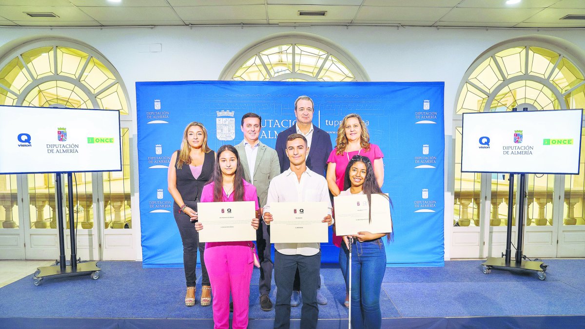 Acto de Entrega de las Becas Qvision realizado en la Diputación de Almería.