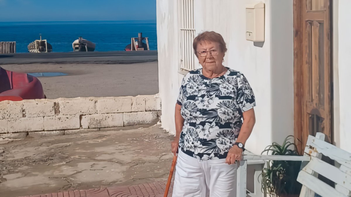 Josefa Ropero Fortes ha recibido el Escudo de Oro de la ciudad de Almería.