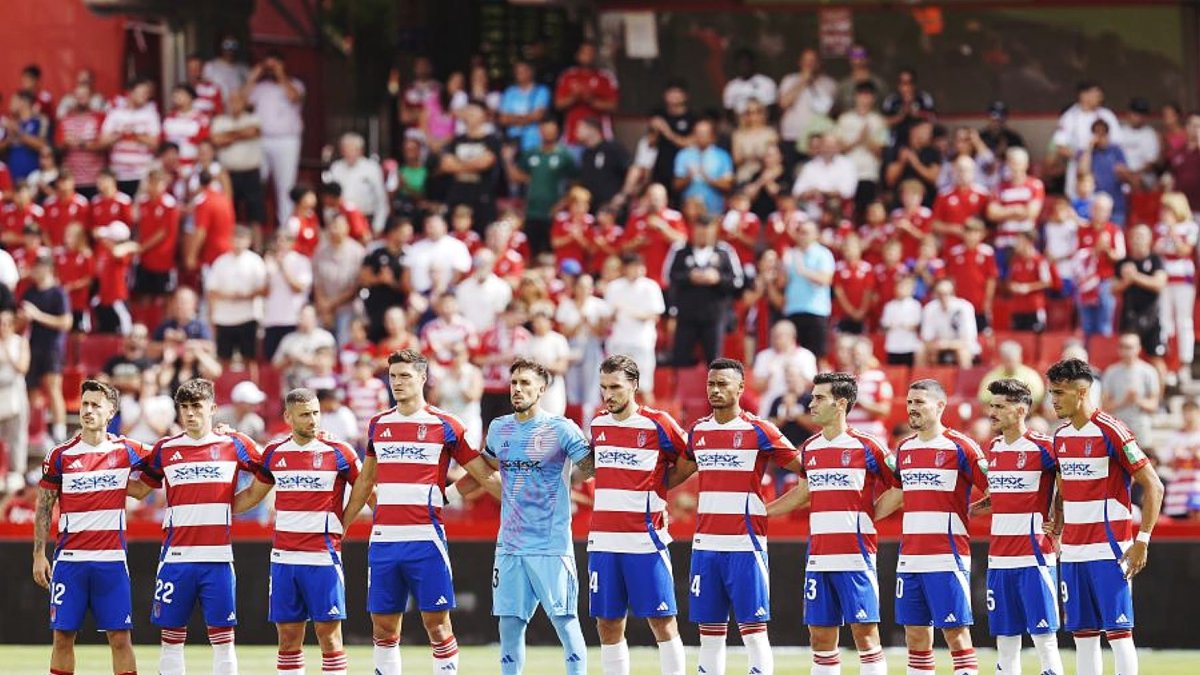 El Granada ha tenido que despedir al entrenador tras una apuesta arriesgada.