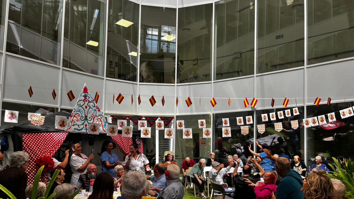La Residencia Virgen de las Angustia de AVITA en Vera el pasado martes de feria.