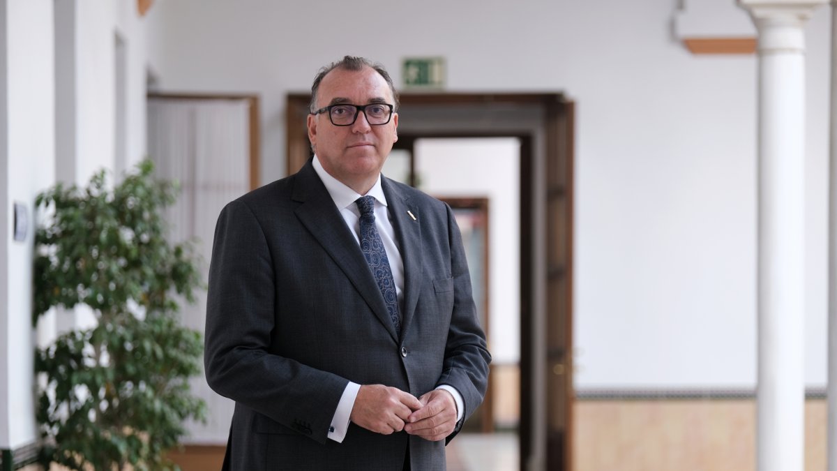 El Consejero de Turismo y Andalucía Exterior de la Junta de Andalucía, Arturo Bernal, destaca la importancia del Sun&Blue Congress.