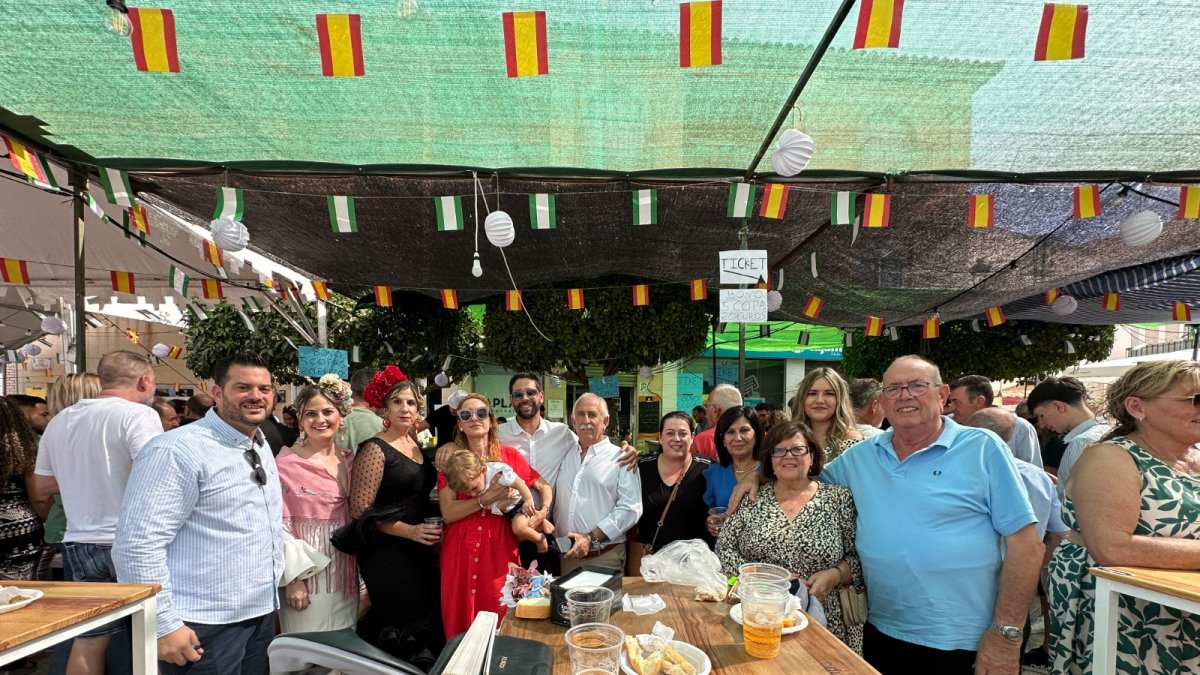 Turreros disfrutando de los primeros días de fiestas.