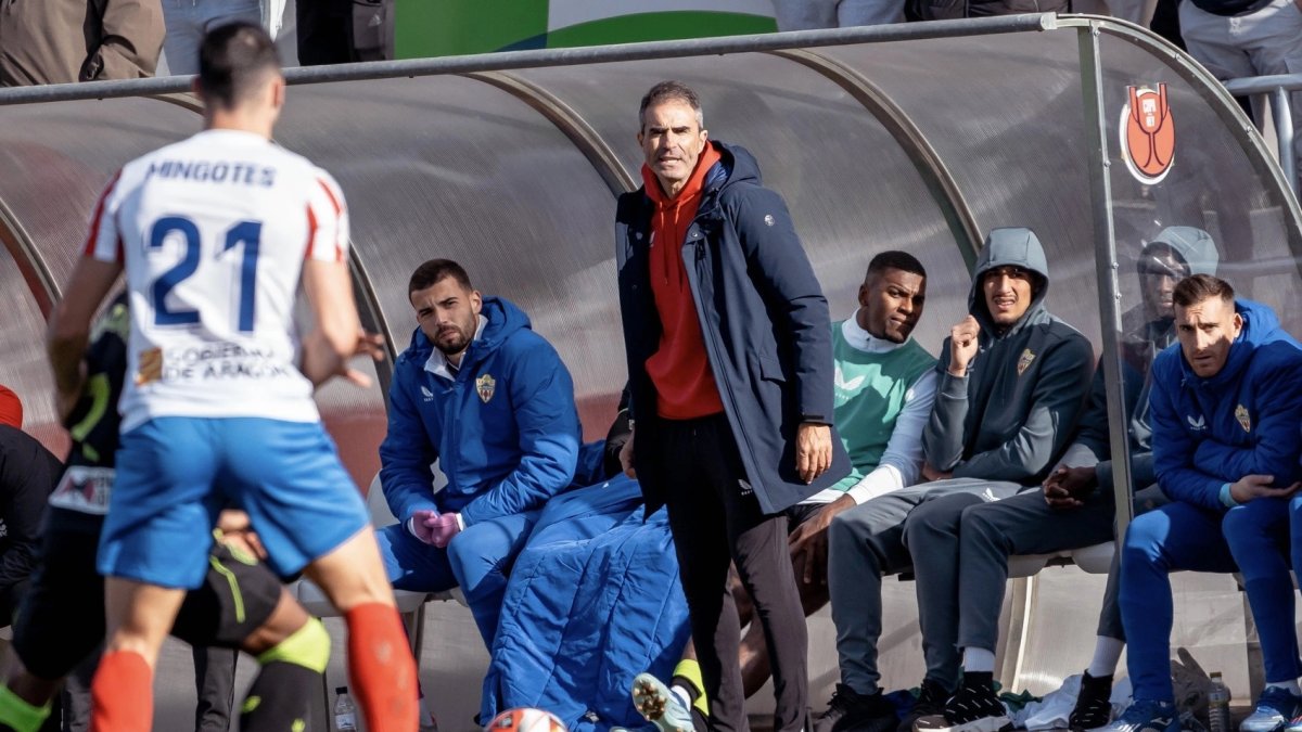 Gaizka Garitano asistió a la caída del Almería ante el Barbastro.