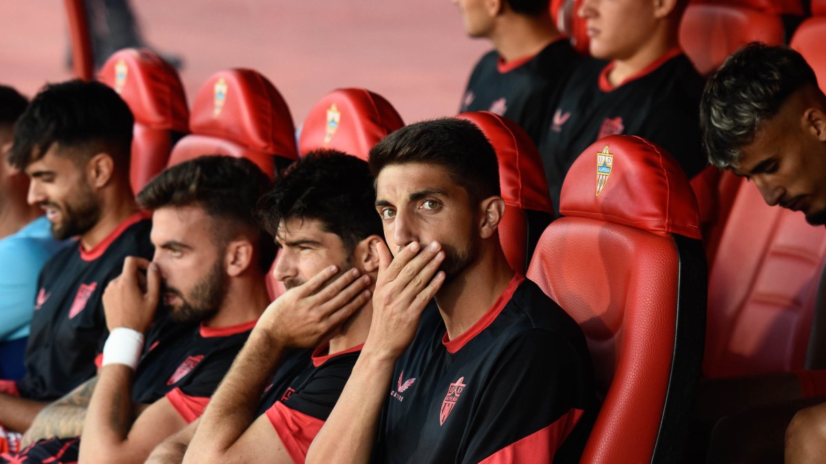 Centelles, Melero y Édgar se quedaron fuera del once ante el Burgos.