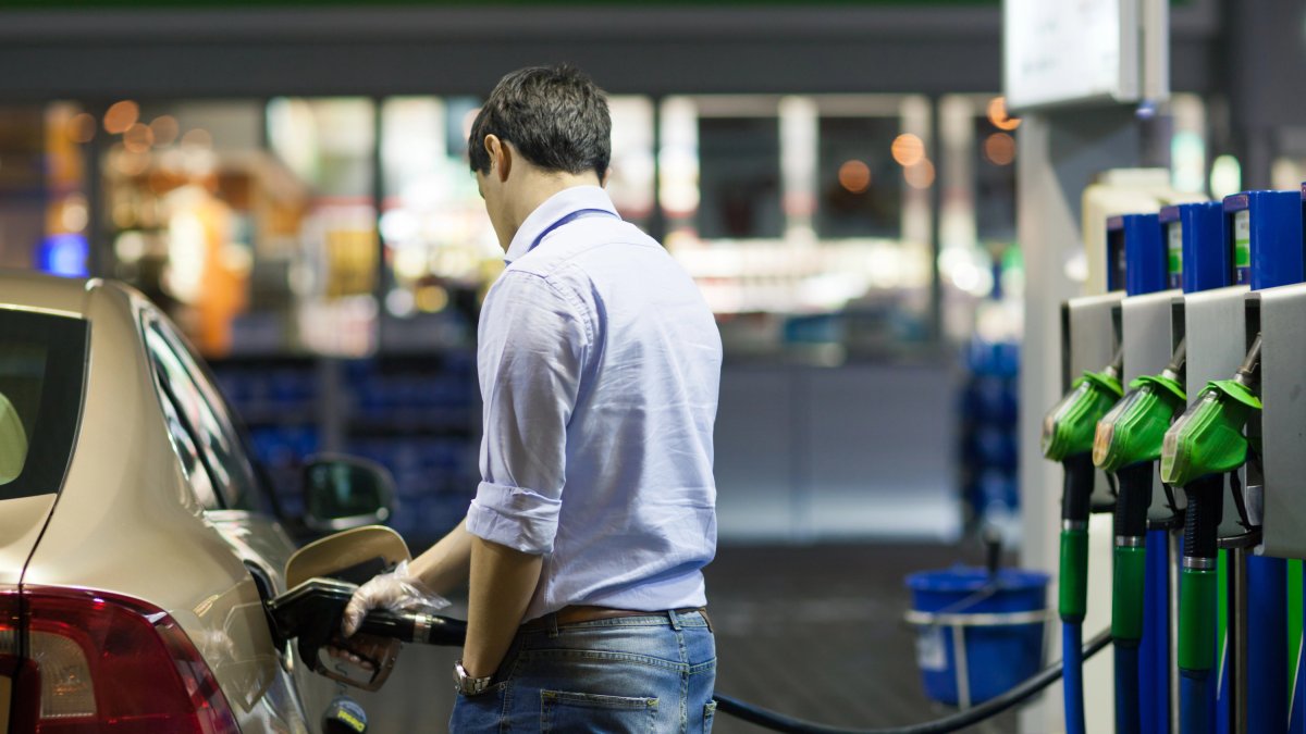 El precio de la gasolina y el diésel vuelve a caer (Imagen: Depositphotos).