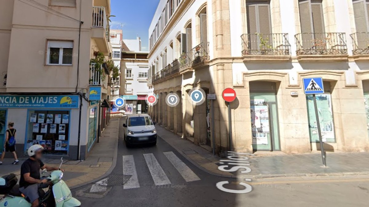 Acceso a la nueva carrera oficial tras el informe del Ayuntamiento de Almería. Google Maps.