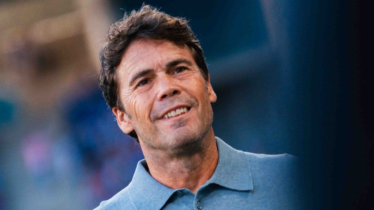 Rubi esperaba una versión mucho más segura y contundente del Almería en el Carlos Tartiere.