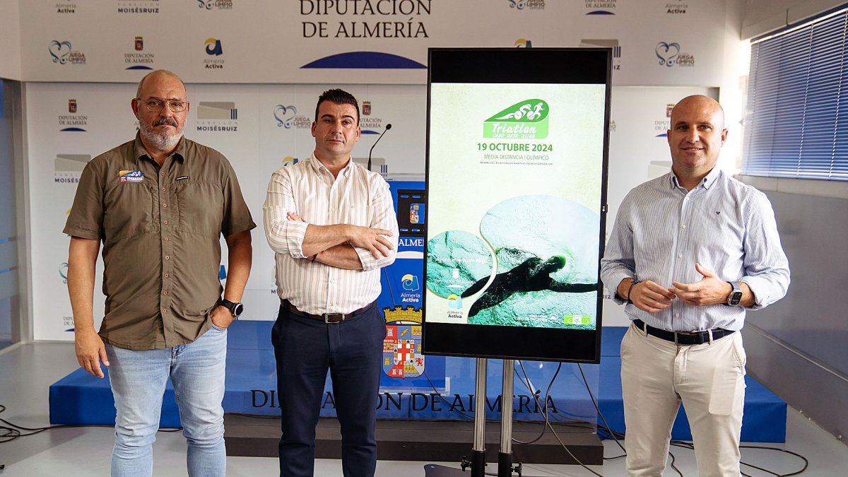 La presentación del triatlón que cerrará la temporada.