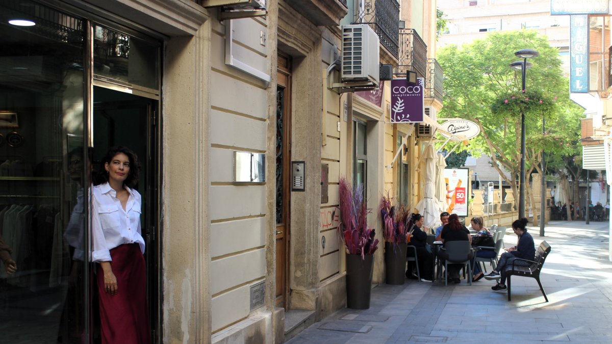 La empresaria Ana Gil acaba de abrir la tienda de ropa Maruja Limón.