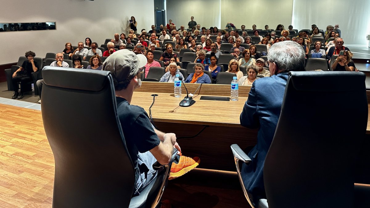 Proyección 'Flores bajo el hielo' salón de actos Museo Almería en XV Ciclo de Cine y Derechos Humanos de Amnistía Internacional.