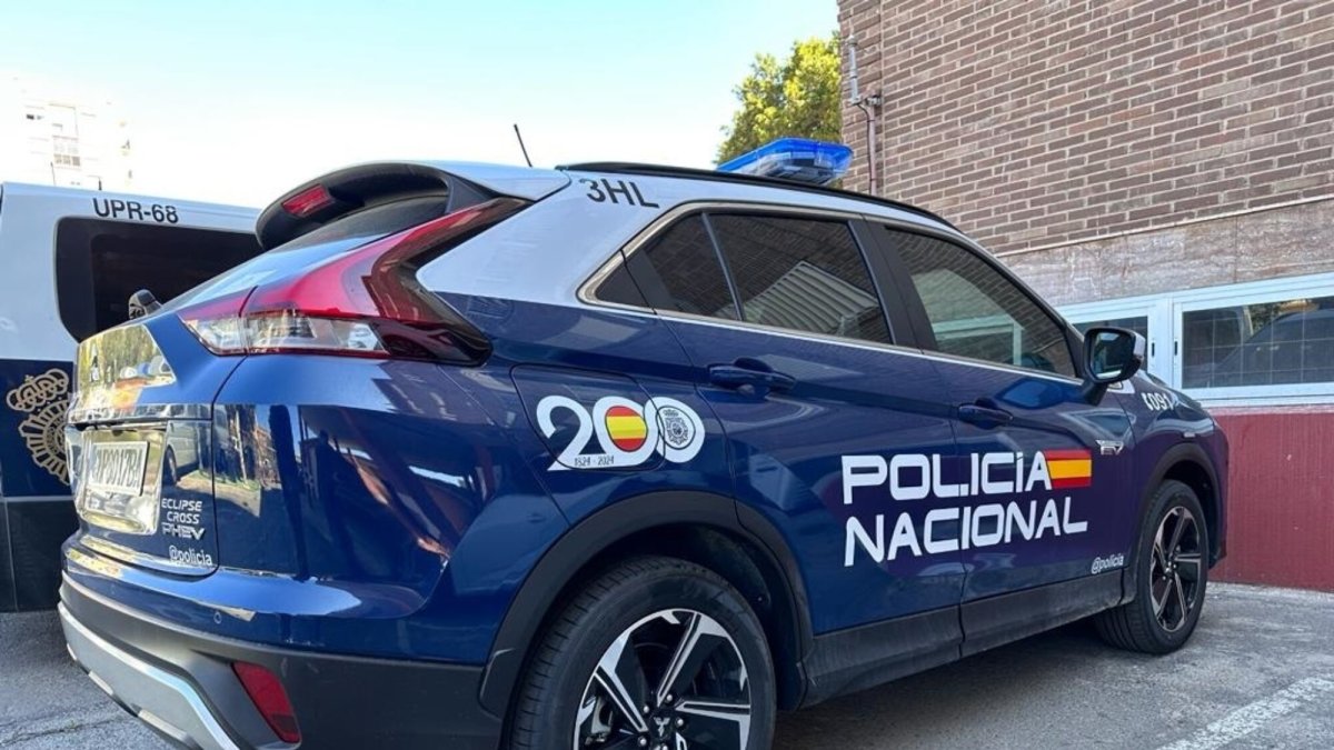 Imagen de archivo de un vehículo de la Policía Nacional.