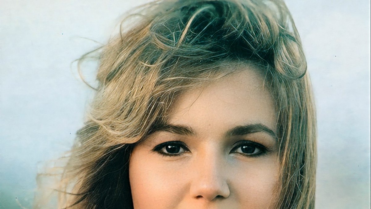 Marcela se entrega a Ariel.