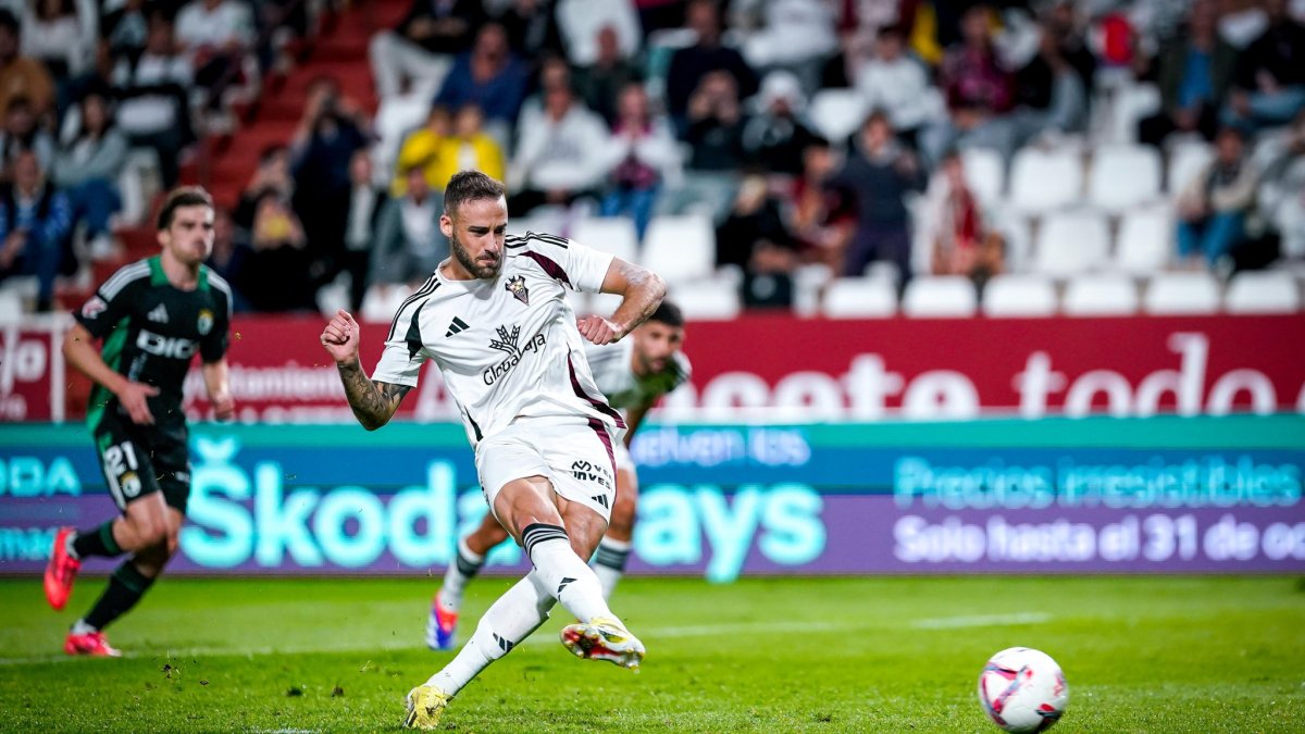 Higinio Marín atraviesa su mejor momento en el Albacete Balompié pero se ha lesionado.