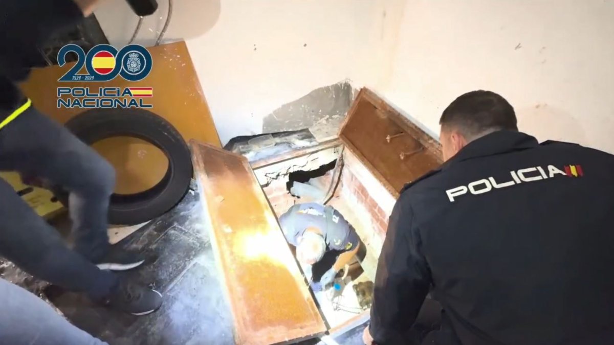 Imagen del registro domiciliario efectuado por la Policía Nacional.