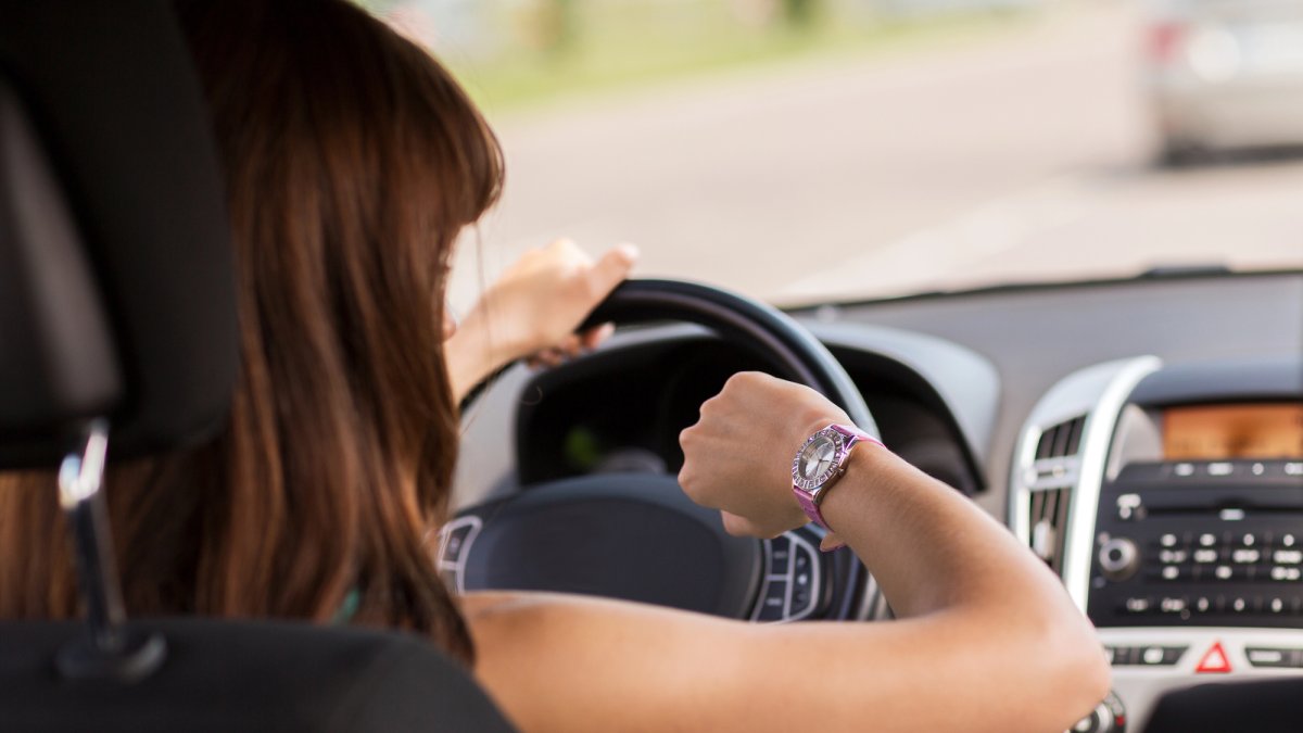 Imagen de una conductora. DEPOSITPHOTOS