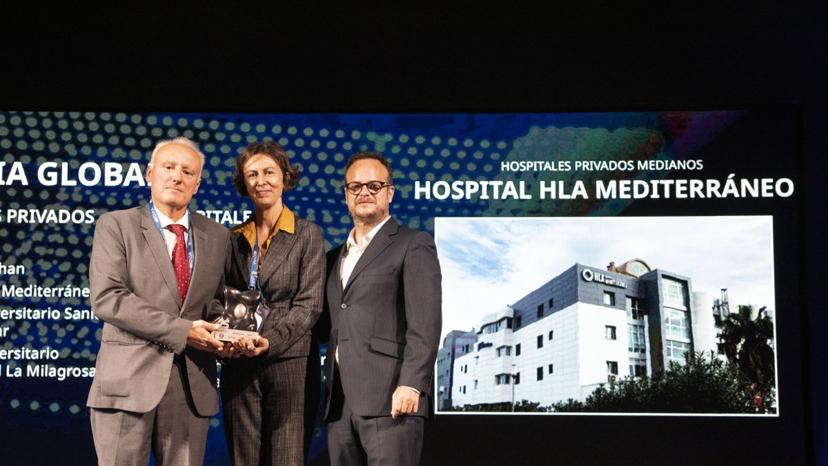 El hospital HLA Mediterráneo también ha recibido un premio en 'Área de la mujer'.