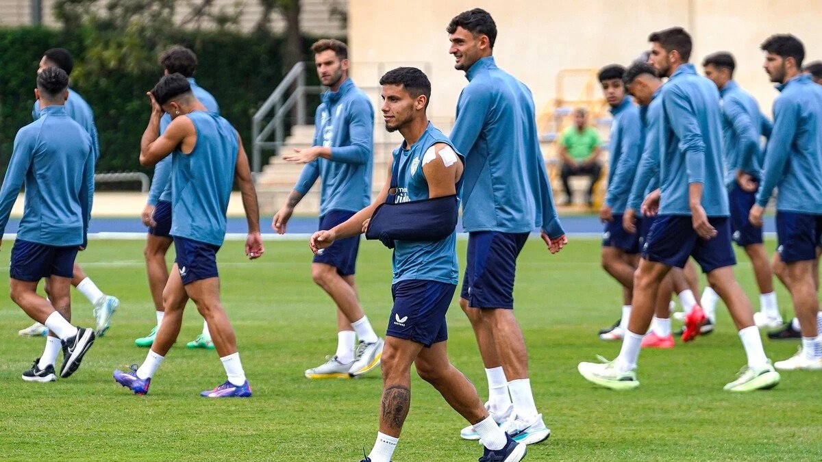 Robertone, este viernes en el campo Anexo.