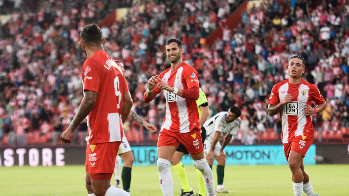 Leo Baptistao viene de hacer doblete en casa y Luis Suárez sigue con la racha positiva acumulando 8 goles.