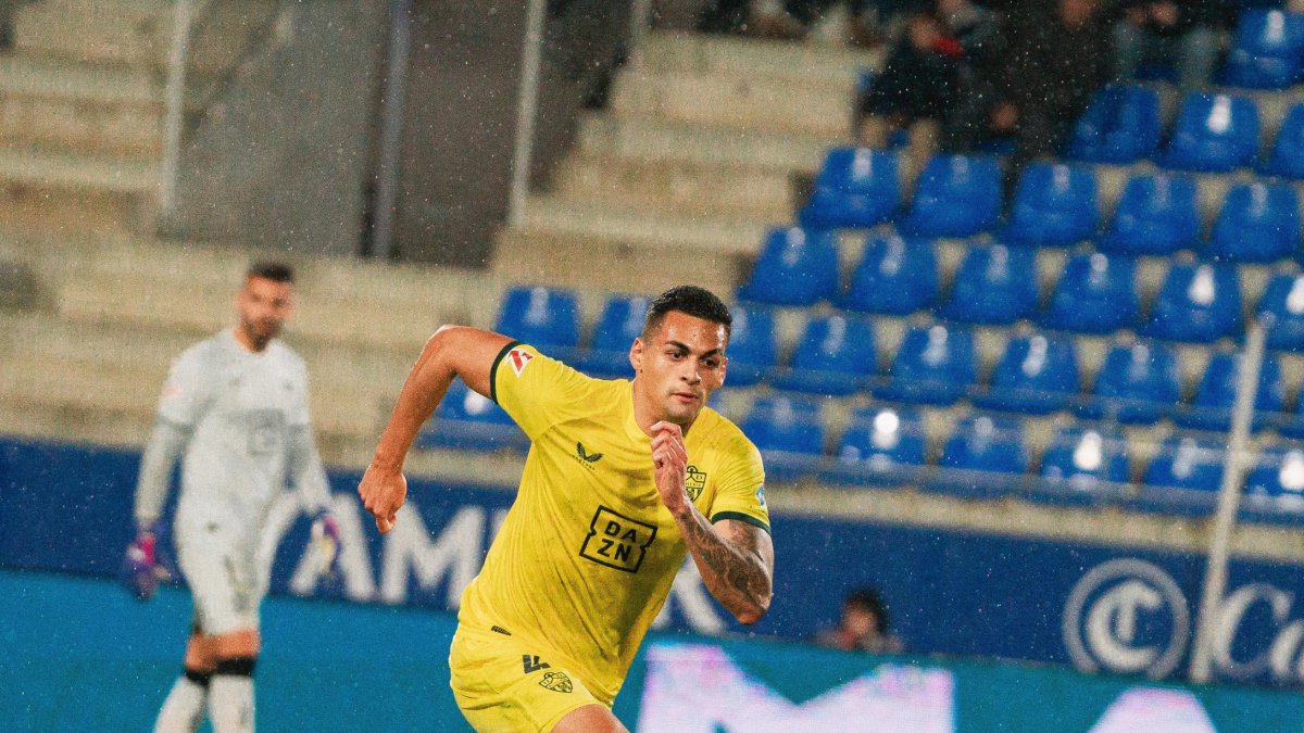 Kaiky sigue estando verde y no termina de explotar en el Almería.