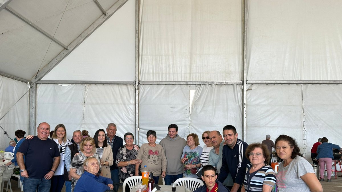 Encuentro de Asociaciones con las tradicionales migas en Huércal-Overa.