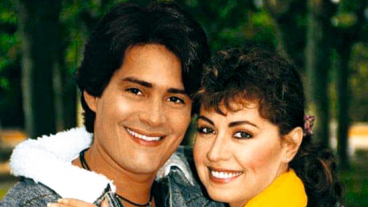 Aunque en la fi cción Roxana se casa obligada con Daniel, en el fondo, solo tiene ojos para el hermano de su marido, Macuto.