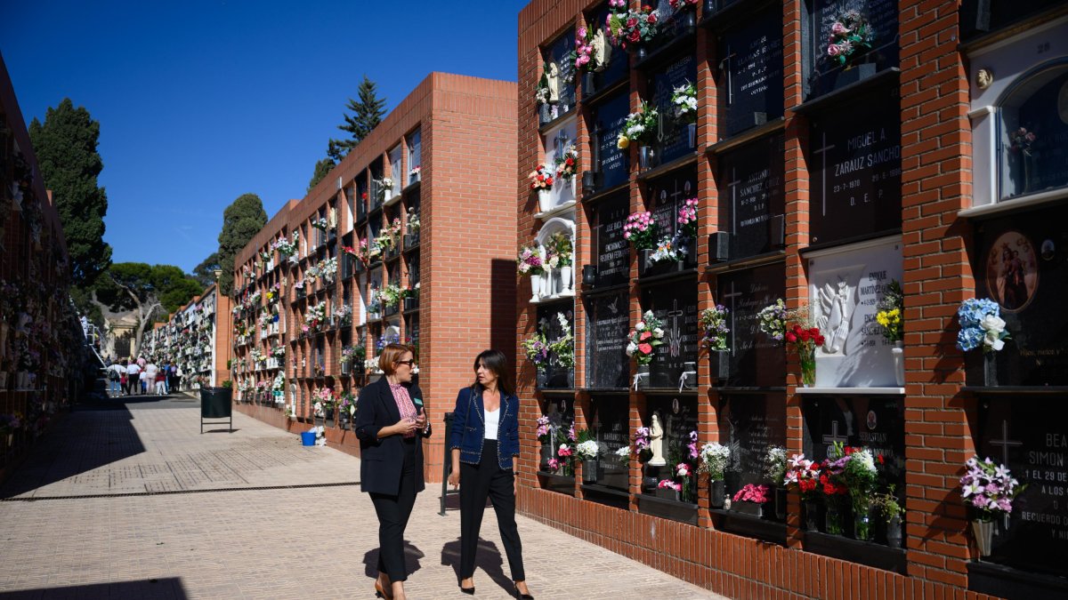 Visita por el cementerio de San José