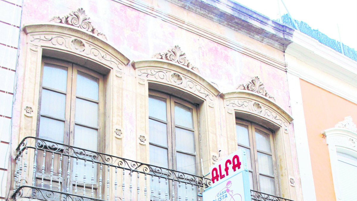La Casa Gutiérrez de la calle de Granada, templo de las bicis y las máquinas de coser.
